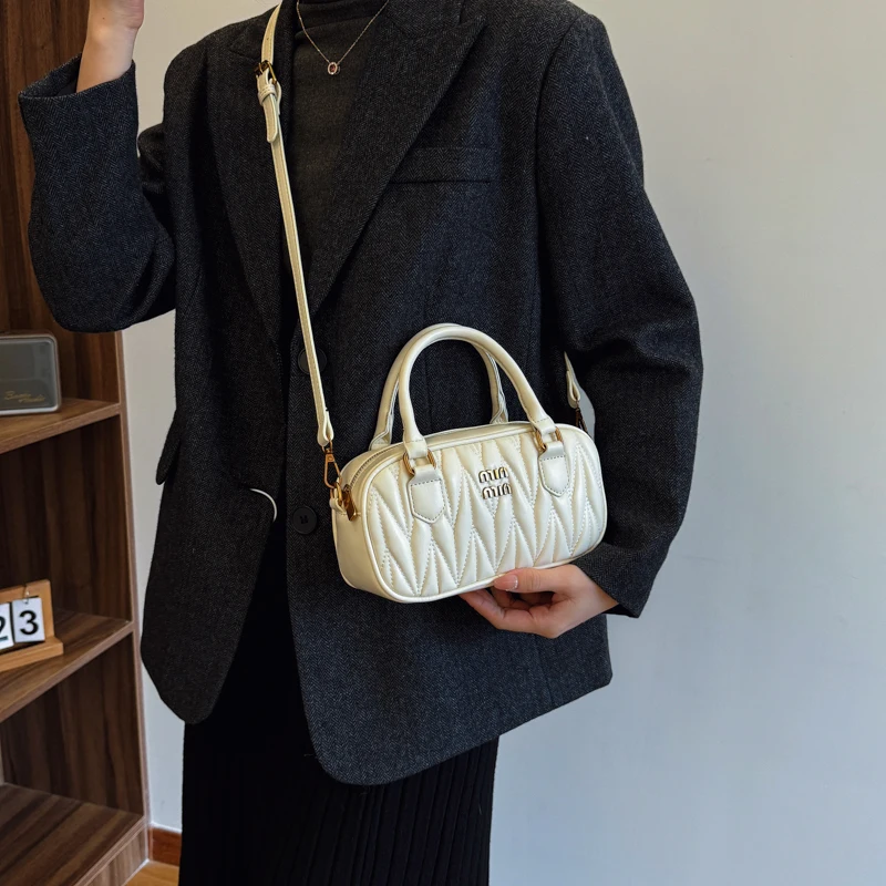 Damska luksusowa, elegancka to – Luxury Lifestyle Fashion recenzja i cena